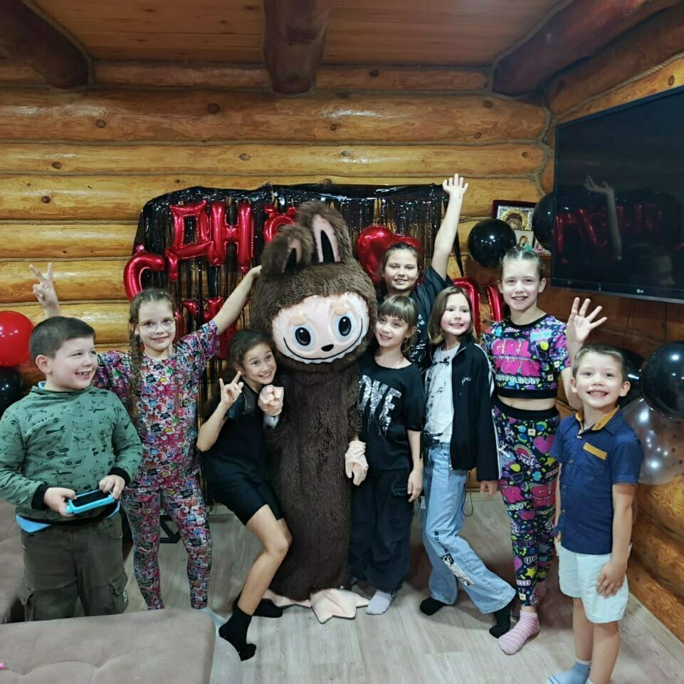 детский праздник в стиле игры в кальмара